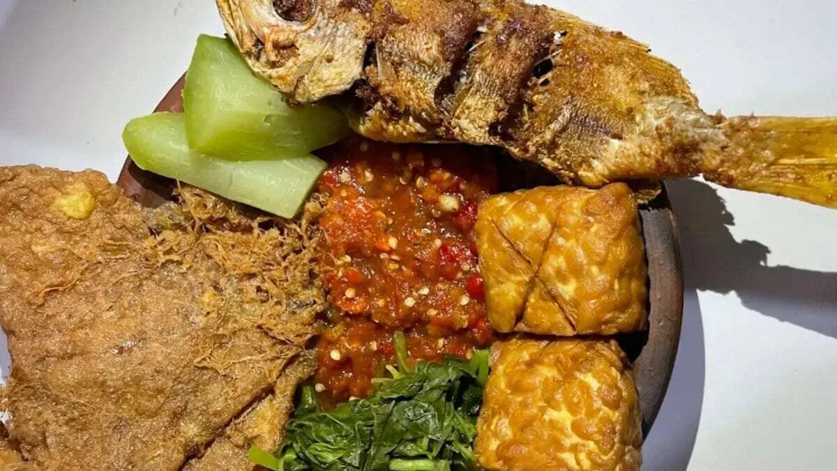 Pilihan Sego Sambel Terbaik di Surabaya untuk Pecinta Pedas