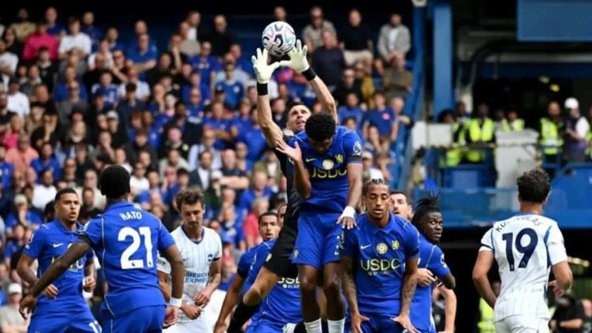 Kemenangan Dramatis Chelsea atas Brighton dan Debut Emiliano Martinez