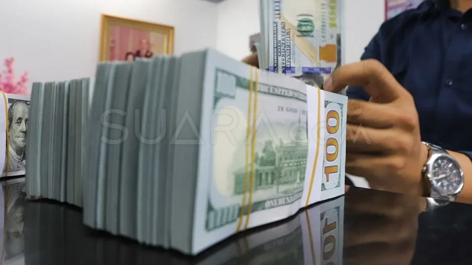 Rupiah Melemah Tipis Melawan Dolar AS