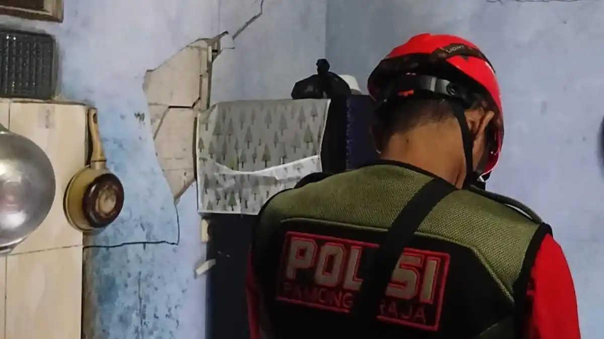 Dampak Gempa Bogor: 17 Rumah Rusak, Puluhan Warga Mengungsi