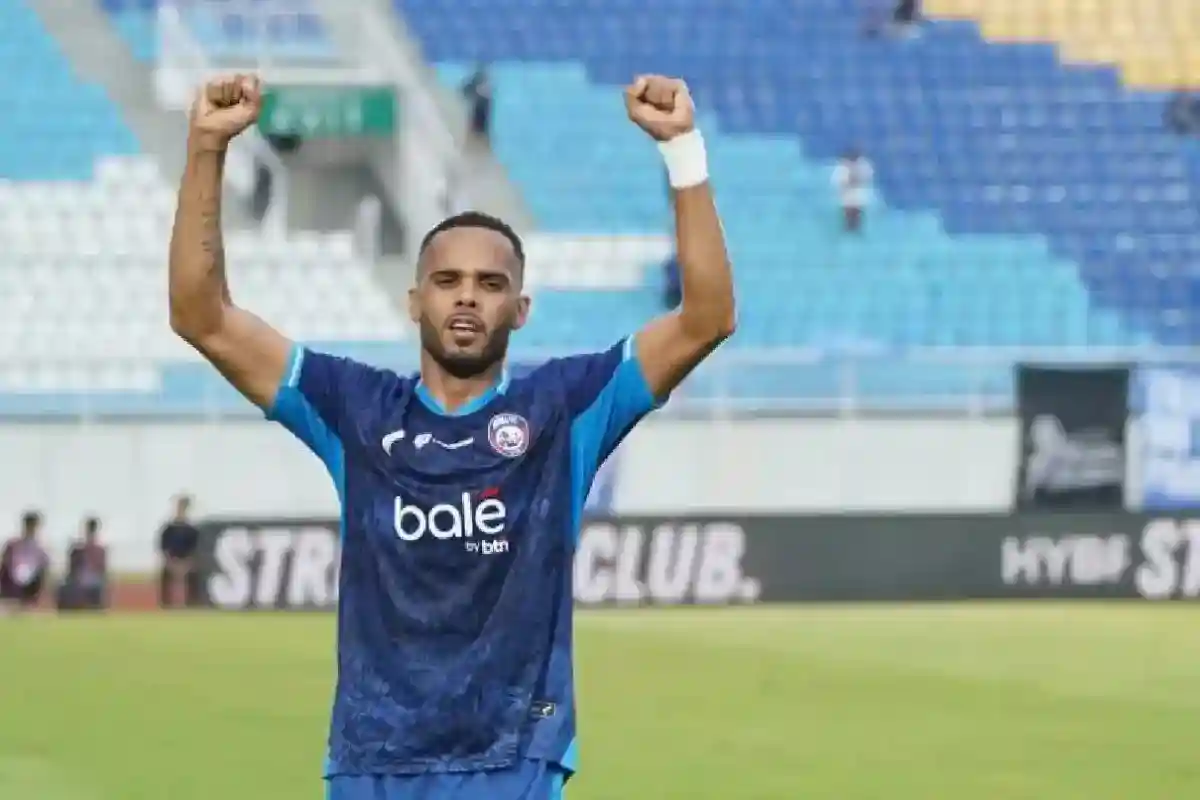 Careca Cetak Dua Gol, Arema FC Taklukkan Dewa United 4-0