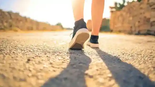 Jalan Cepat untuk Membantu Mengontrol Tekanan Darah: Durasi dan Cara Memulainya
