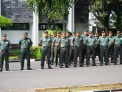 Gubernur Akmil Pimpin Laporan Pemberangkatan Cuti Natal dan Tahun Baru Taruna TP 2025/2026