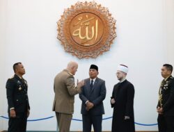 Wakil Panglima TNI mendampingi Menhan RI kunjungi Masjid Soeharto di Sarajevo, simbol solidaritas Indonesia – Bosnia