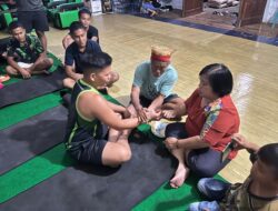 Tradisi dan Kebersamaan Satukan Satgas TMMD dengan Warga Tering Lama