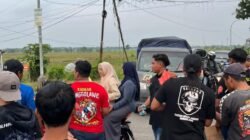 Laskar Ronggolawe Nusantara Widang Berbagi Takjil untuk Masyarakat