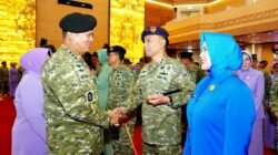 Irjen TNI Pimpin Upacara Laporan Korps Kenaikan Pangkat 54 Perwira Tinggi TNI