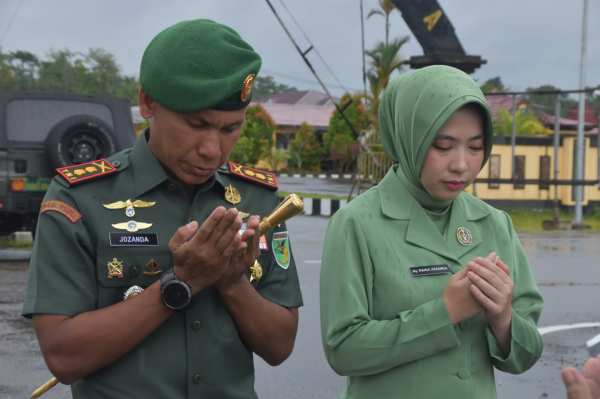 Kodim 1710/Mimika Gelar Tradisi Penyambutan Dandim dan Ketua Persit KCK