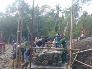 Semangat Gotong Royong Menggema di Desa Gita, Jembatan Garuda Terus Dikerjakan