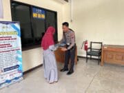 Warga Kabupaten Tuban Dimudahkan Urus Berkas Kendaraan melalui Program Polantas Menyapa