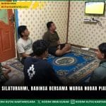 Eratkan Silaturahmi, Babinsa Bersama Warga Nobar Piala Dunia