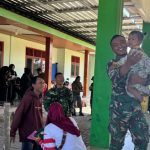 Keceriaan Anak-Anak Warnai Kegiatan Satgas TMMD 129 Bojonegoro di Balai Desa Kesongo