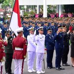 Panglima TNI Hadiri Upacara Prasetya Perwira (Praspa) TNI dan Polri Tahun 2026 di Istana Negara