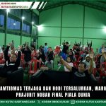 Pastikan Kamtibmas Terjaga dan Hobi Tersalurkan, Warga Bersama Prajurit Nobar Final Piala Dunia