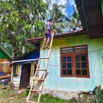 Wujud Nyata Kepedulian TNI AD, Satgas TMMD Ke-129 Kodim 1807/Sorong Selatan Percepat Rehab RTLH Milik Ibu Diana