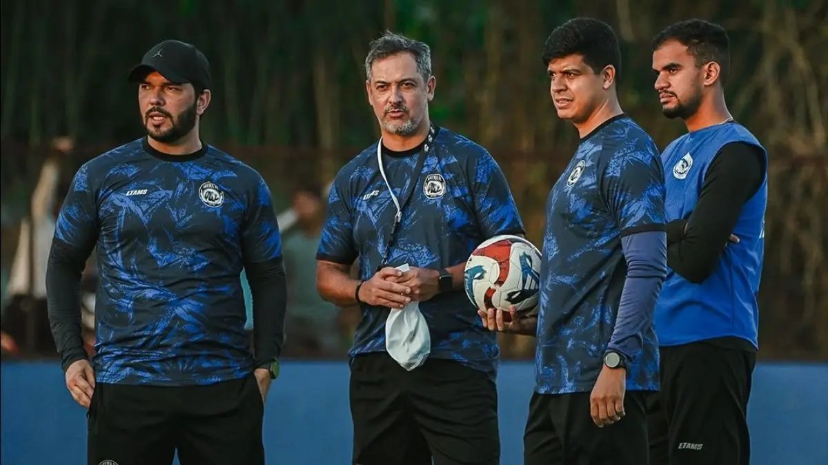 Menghadapi PSM Makassar: Strategi Arema FC untuk Pertandingan Kandang