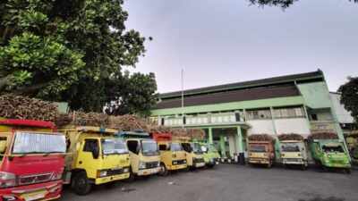 Pabrik Gula Ngadiredjo Capai Tujuh Juta Kuintal Tebu