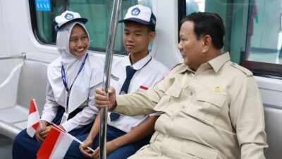 Dukungan Prabowo untuk Pengembangan LRT Jakarta