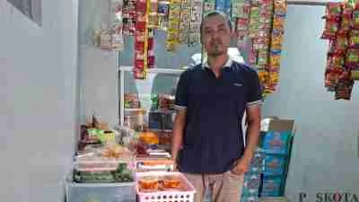 Dampak Kenaikan Harga Daging Ayam Terhadap Pedagang Kecil di Depok