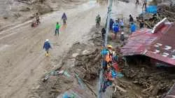 Korban Banjir Bandang di Solok Mendapat Perawatan Intensif