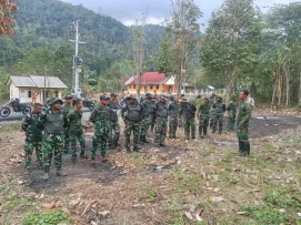 Pastikan Prajurit Tetap Prima, Wadan Satgas TMMD Ke-130 Cek Kesiapan Personel