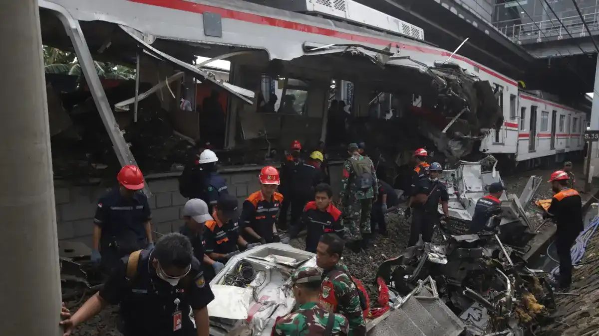 Penutupan Perlintasan Sebidang Sebagai Respons Tabrakan Kereta di Bekasi