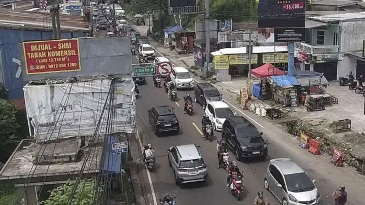 Arus Lalu Lintas Puncak Bogor Kembali Normal Dua Arah Sore Ini
