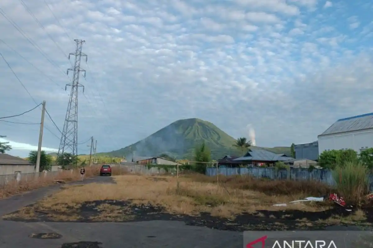 ESDM: Gempa vulkanik dangkal dominasi aktivitas Gunung Lokon