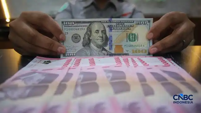 Tekanan Global Mendorong Rupiah Melemah ke Rp17.895 per Dolar AS