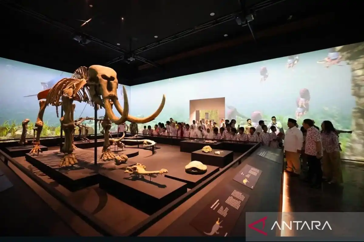 Prabowo Hadiri Peringatan Hari Museum Indonesia Bersama Siswa di Museum Nasional