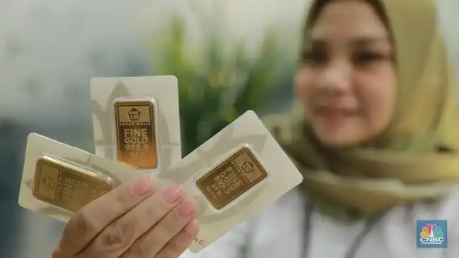 Harga Emas Antam Turun Rp20.000, Buyback Melemah Rp25.000
