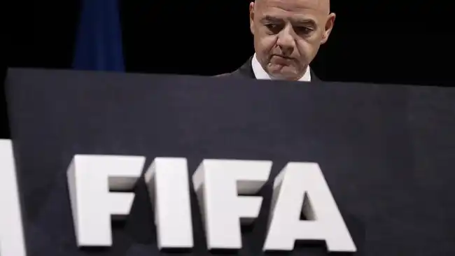 Sorotan Transparansi atas Pembayaran Tambahan kepada Presiden FIFA